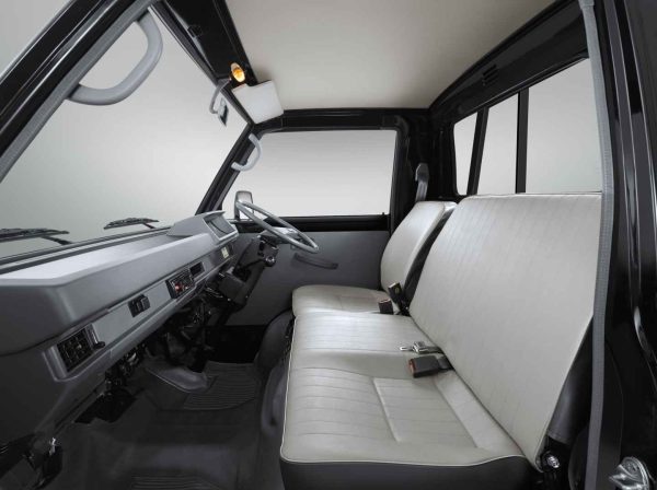 L300 Pickup Pikap 2022 Interior