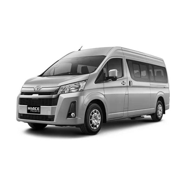 Mobil Toyota HiAce 3