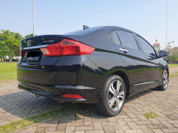 Honda City GM6 1.5 E CVT AT 4