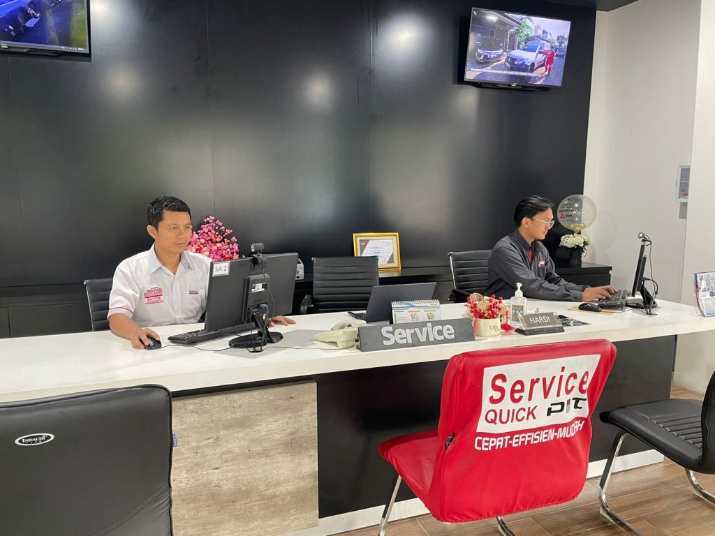 service mobil mitsubishi